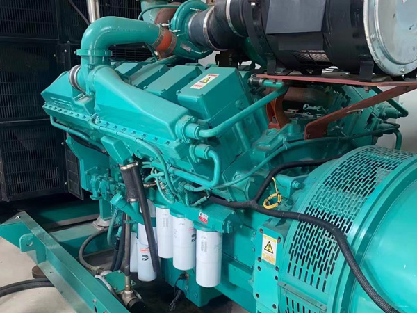 青阳更换100kW柴油发电机组机油时，需要注意哪些事项？