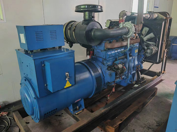 青阳100kW柴油发电机组使用多级机油有哪些优缺点？